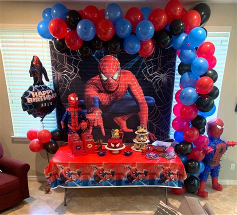 Spider-Man Birthday Decor | Spiderman theme party, Spiderman birthday ...