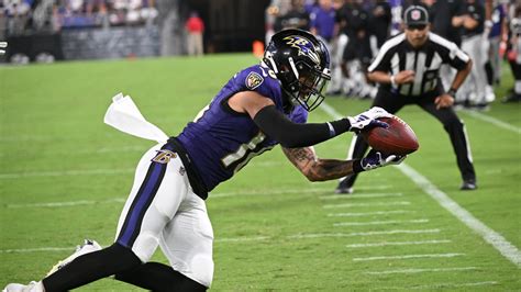 Tylan Wallace Makes Spectacular Spinning Touchdown Catch | Ravens ...