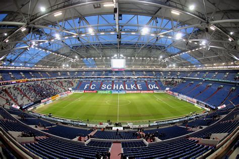 Schalke Stadium / Veltins-Arena | FC Schalke 04 Stadium. : Schalke fans ...