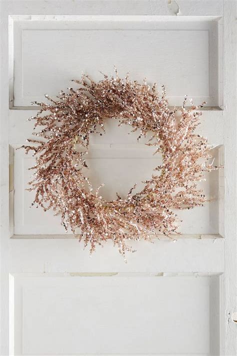 28 Chic Copper Christmas Décor Ideas - DigsDigs