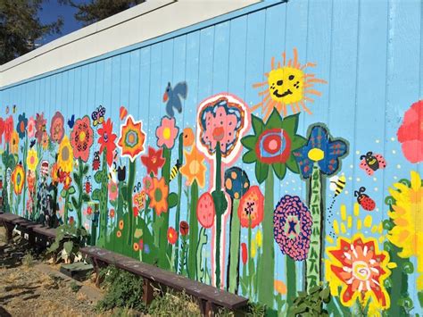 Denair Students Create Unique Garden and Beautiful Mural | Murais da escola, Murais de árvores ...