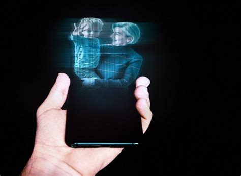 Smartphones podrán crear hologramas 3D gracias a la IA - I.A