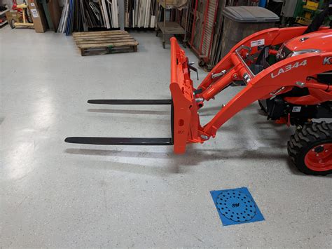 Kubota BX 36" Quick attach pallet forks attachments - BxAttachments.com