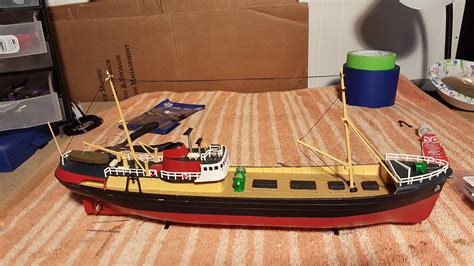 North Sea Trawler -- Plastic Model Ship Kit -- 1/142 Scale -- #05204 pictures by Dshannon1863 ...