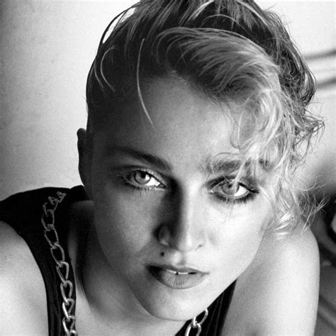 Young Madonna (19 pics)