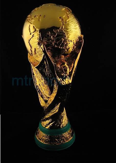 FIFA SOCCER WORLD CUP TROPHY REPLICA 1:1 GOLDEN PAINTED - Soccer Photo ...