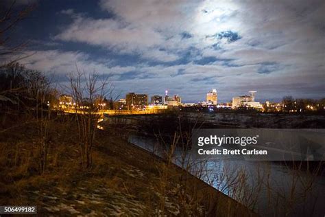 Flint Michigan Skyline Photos and Premium High Res Pictures - Getty Images