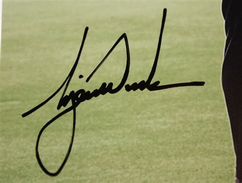 Lot Detail - Tiger Woods Autographed Limited #75/100 Upper Deck 2002 Masters 8x10 Photo