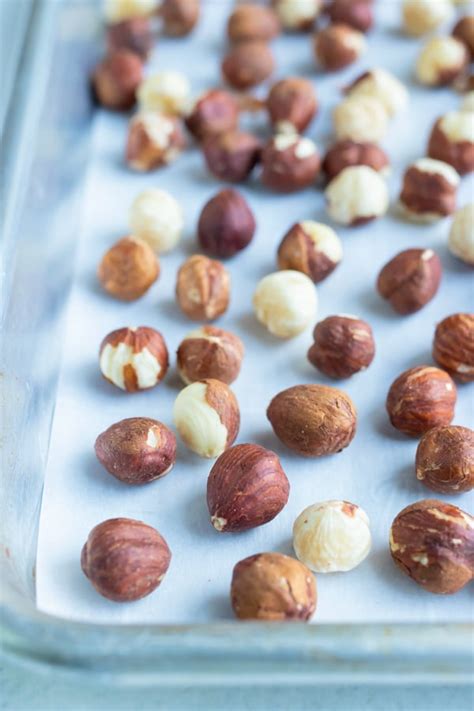 How to Roast Hazelnuts (Oven or Pan) - Evolving Table