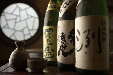 Sake Drinking Tips, Types, and Etiquette