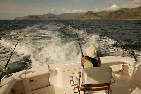 Beach Fishing In Hawaii - Surf Fishing Kauai, Hawaii | Fishthesurf.com ...