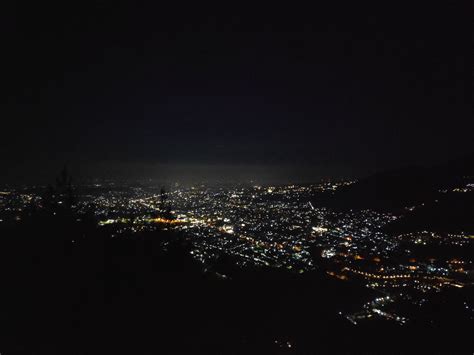 Menilik Kerlip Kota Batu Malam Hari di Paralayang - WARTAPALA INDONESIA