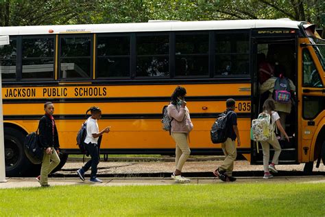 Ongoing water issues force Jackson, Mississippi, public schools to go virtual - ABC News