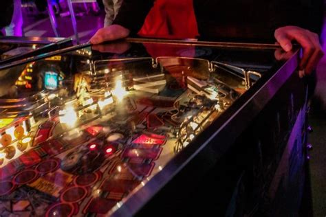 42 Best Bar Games: The Ultimate List for a Great Night Out