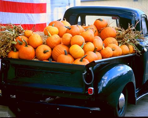 Pumpkin Truck - New England Today