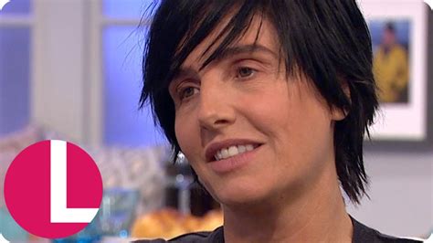 Texas Singer Sharleen Spiteri on New Music and Meeting Barack Obama | Lorraine - YouTube