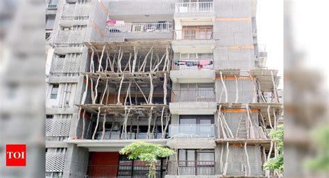 Delhi: In flight path, 2,000 Vasant Kunj flats are grounded | Delhi News - Times of India