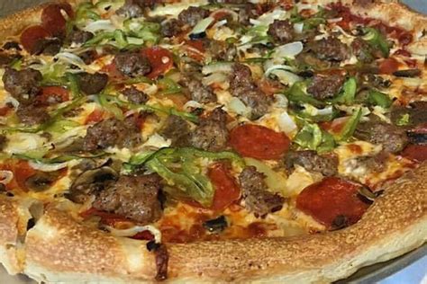 Best Pizza in Flagstaff, AZ: 11 Top Pizzerias! (2024)