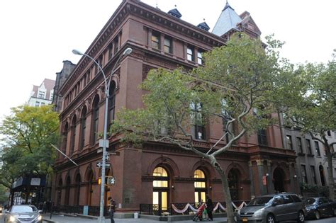 How Brooklyn Heights Went From Bohemian Haven to Celebrity Hot Spot