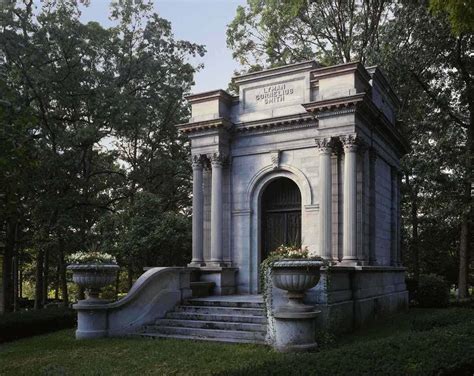 Oakwood Cemetery Mausoleum, Syracuse | Mausoleums.com