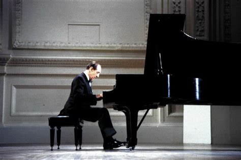 The 10 Greatest Classical Pianists of All Time