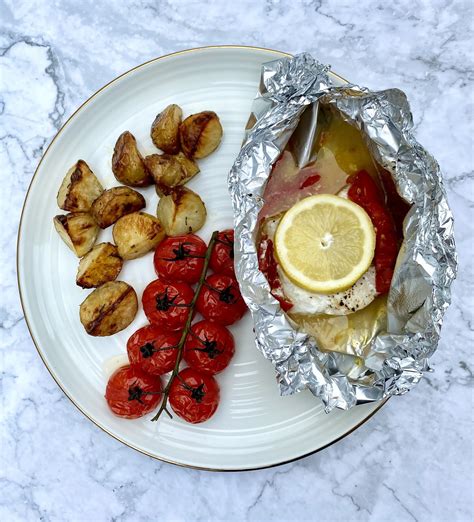 Cod Baked in Foil with Cherry Tomatoes — Pinch of Mania