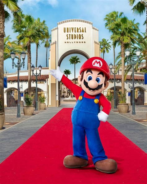 Universal Studios Hollywood unveils Mario Kart ride