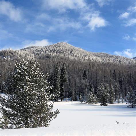 Rocky Mountains Winter Getaway: West Side and Grand Lake | Moon Travel Guides