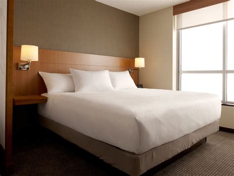 Greensboro Hotel near Wendover Ave & PTI Airport | Pet Friendly | Hyatt ...