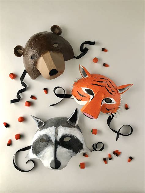 Easy DIY Paper Mache Halloween Masks — super make it