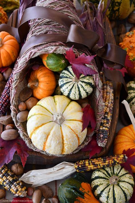 How to Make a Cornucopia or Horn of Plenty Centerpiece for Thanksgiving ...