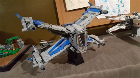 Babylon 5 Starfury : lego