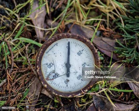 9 Minute Timer Photos and Premium High Res Pictures - Getty Images