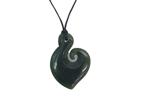 NZ Greenstone / Pounamu Double Koru Round Necklace – Giftware & Engravers