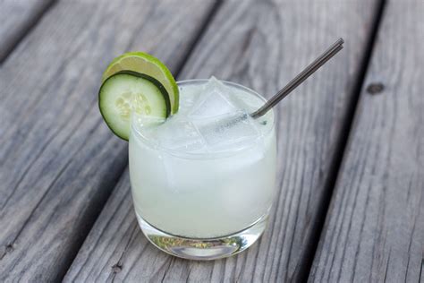 Cucumber Gin Spritzer: A Refreshing Gin and Cucumber Cocktail | The ...