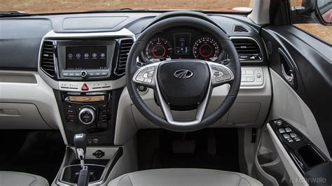 XUV300 Interior Image, XUV300 Photos in India - CarWale