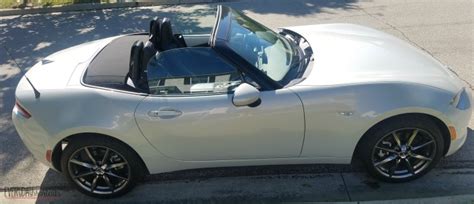 side-view-of-mazda-miata - Everyday Shortcuts