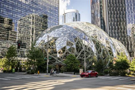 Amazon turns headquarters into cooling center amid Seattle heat wave | SEATTLE REPORTS