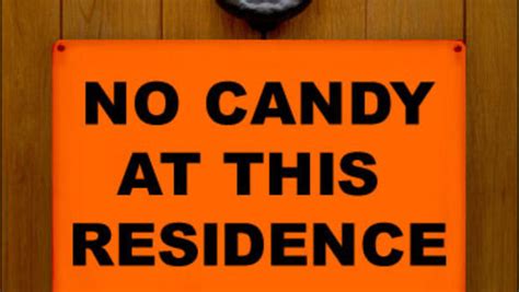 "No Candy" Signs At Sex Offenders' Homes - CBS News