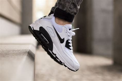 Nike WMNS Air Max 90 Essential White Black - SBD