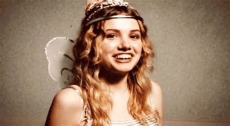 cassie, hannah murray, skins - animated gif #234338 on Favim.com