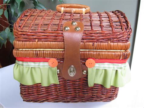 10 DIY Baskets for the Perfect Sunday Picnic