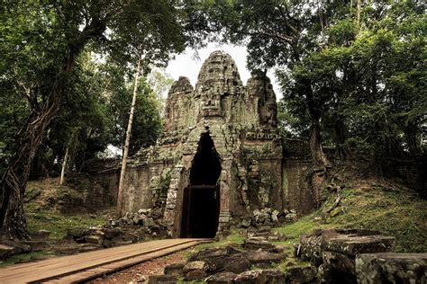 Ankgor Civilization: The Khmer Empire in Southeast Asia