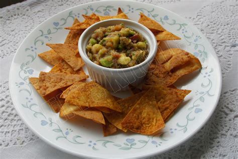 Viki 's Kitchen: Homemade tortilla chips and guacamole