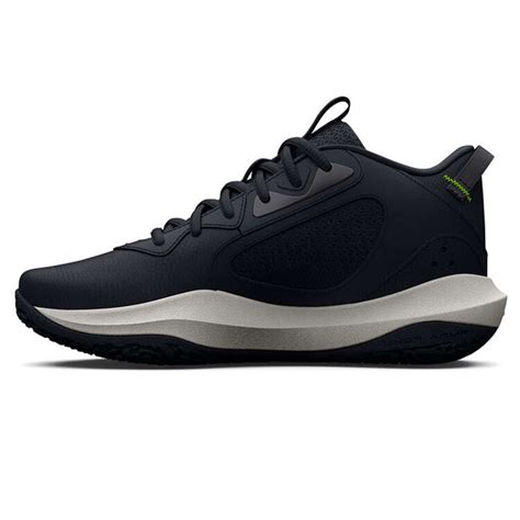 Under Armour Basketball Gear - Shoes, Clothes & more - rebel