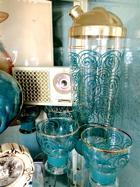 Vintage Cocktail Shaker Set, Transistor Radio Mid Century Bar, Mid ...