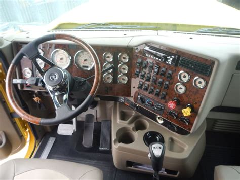 2016 International 9900i | Big trucks, Custom trucks, Truck interior