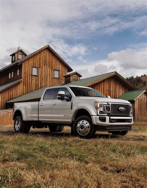 2021 Ford 6.7L Powerstroke Diesel Buyer's Guide: Specs, Towing, & More