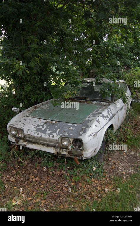 Reliant scimitar car hi-res stock photography and images - Alamy