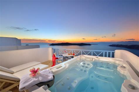 Classic Double Room Hot Tub - IMEROVIGLI HOTELS | Absolute Bliss ...